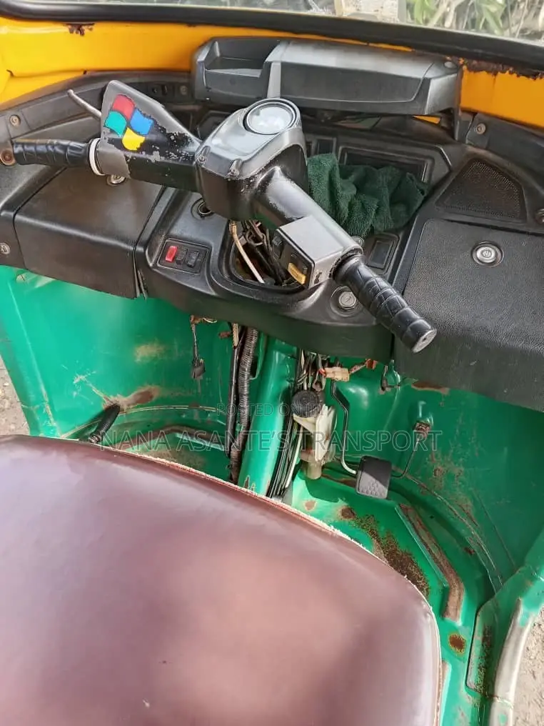 TVS King Deluxe Plus iTouch Start 2021 Green