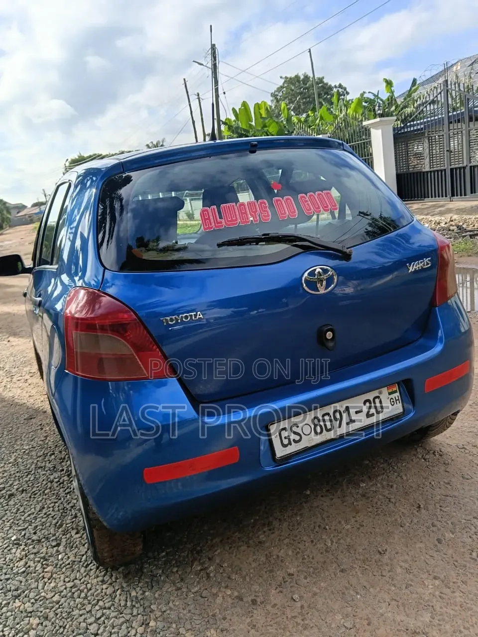 Toyota Yaris Base Hatchback 5dr 2010 Blue