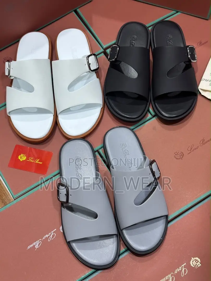 Loro Slippers