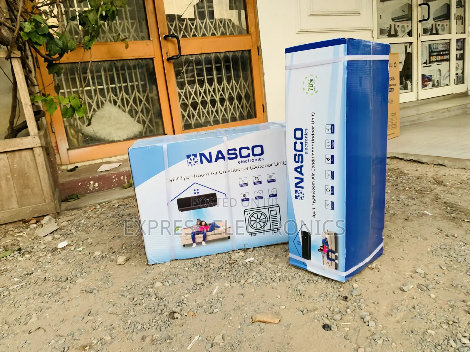 Grab the New Nasco 1.5hp 2-Star R410 Split Air Con| Black NAS-J12-V1B