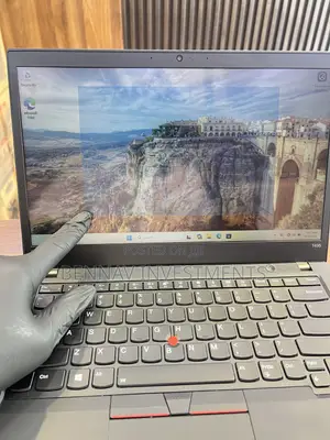 Laptop Lenovo ThinkPad t495s 8GB AMD Ryzen 5 SSD 256GB
