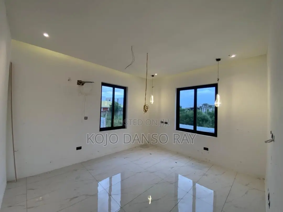 4bdrm House in Pandak Agency, East Legon for sale