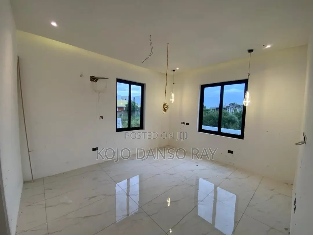 4bdrm House in Pandak Agency, East Legon for sale