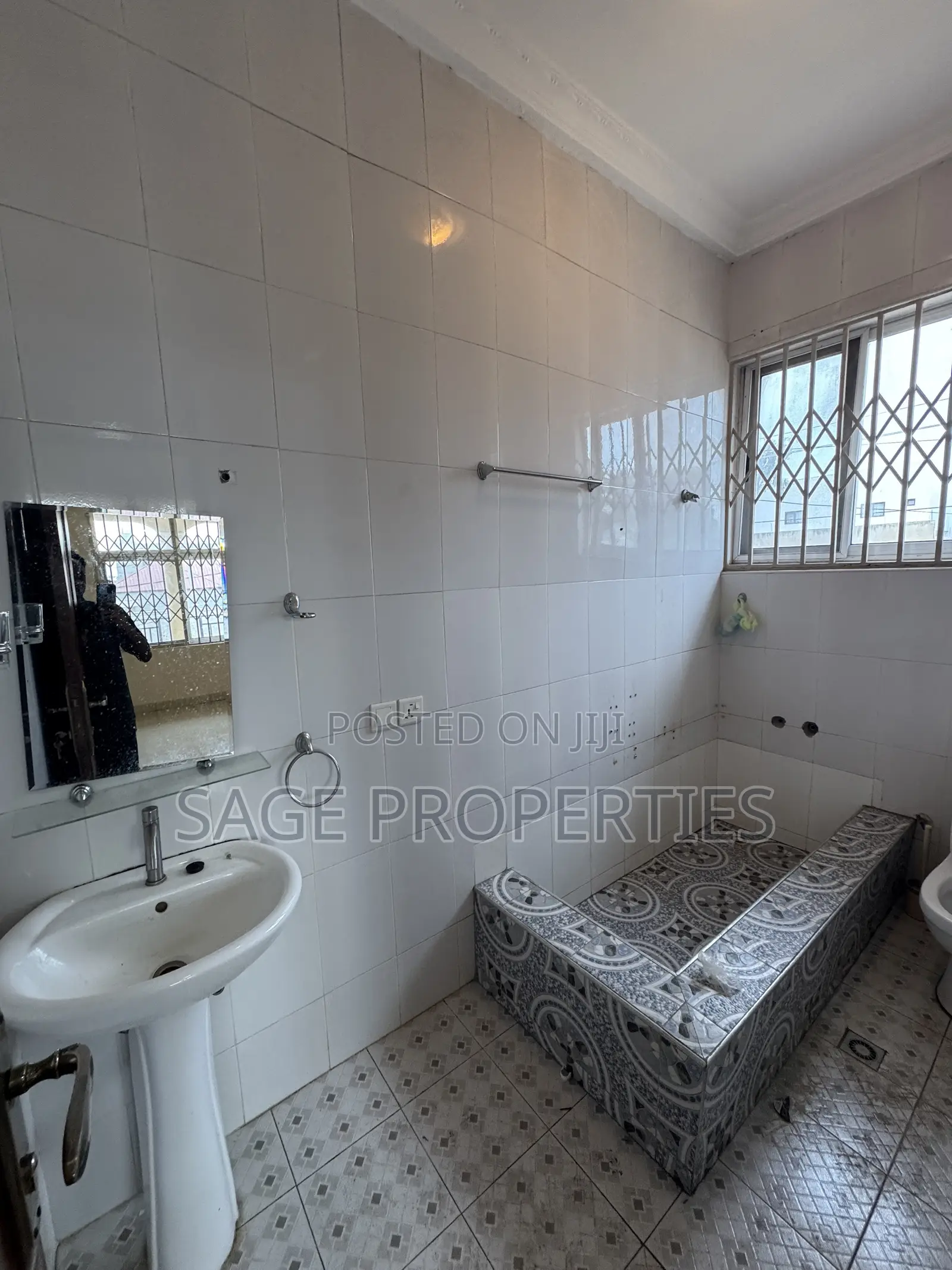 2bdrm Apartment in A&C Mall Area for rent