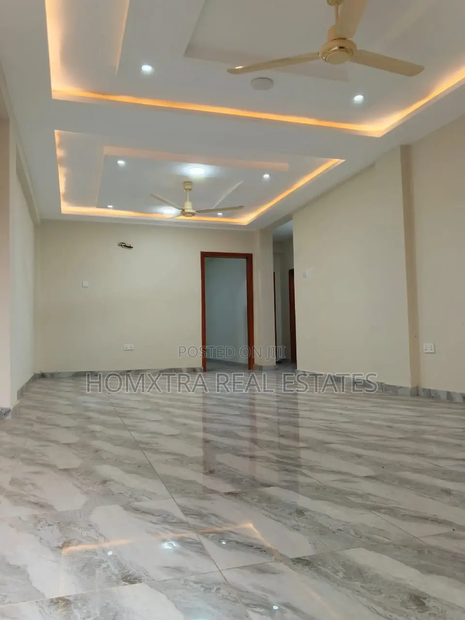 3bdrm Apartment in Homxtra Real Estates, Overhead for rent