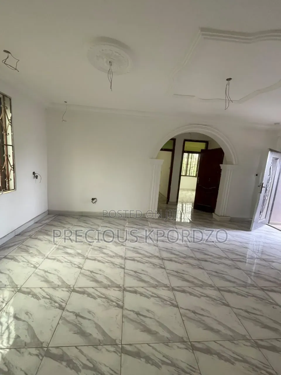 2bdrm Apartment in Commandos Adenta for rent
