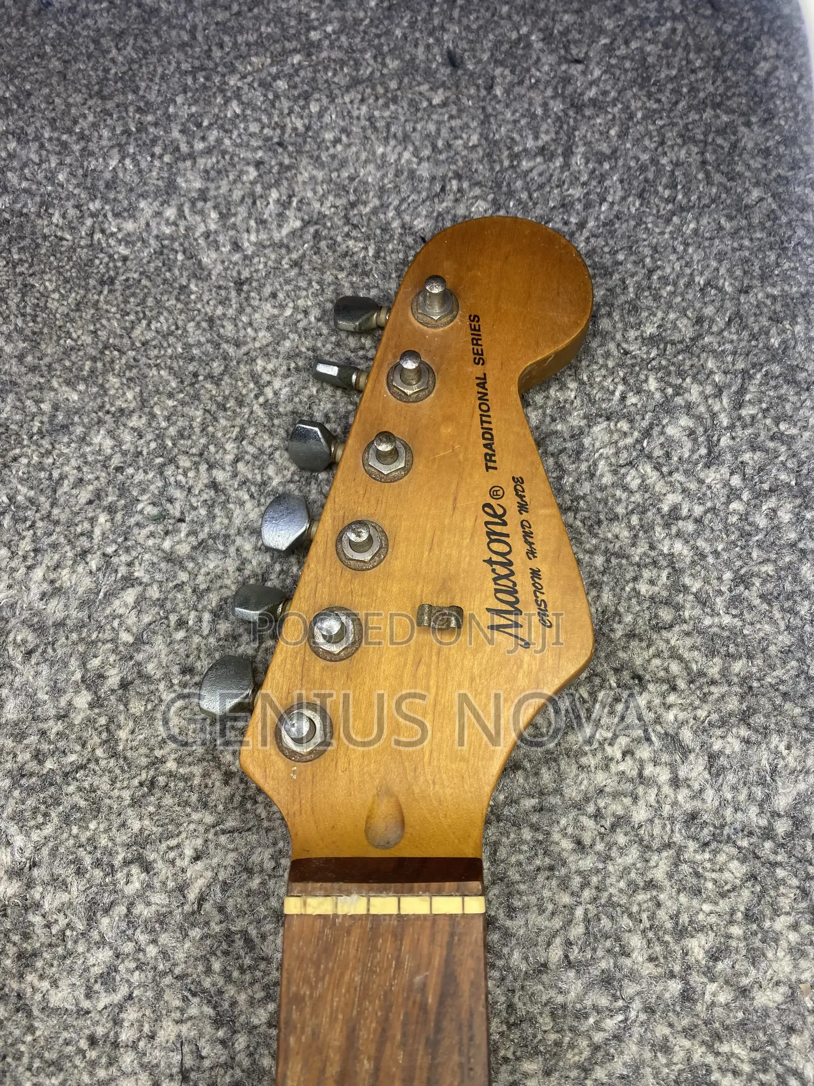 Maxtone Electric Guitar
