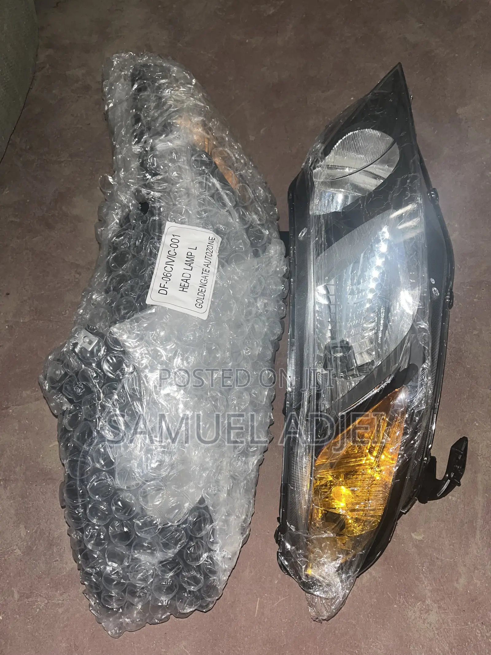Honda Civic 2006 to 2011 Headlight Pair.