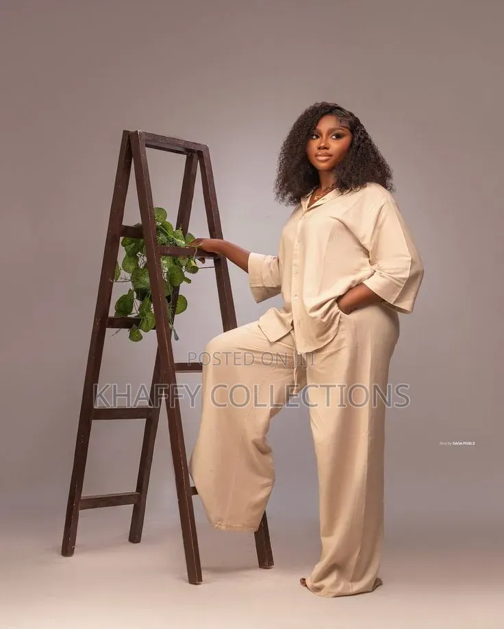 Luxury 2 Piece Set ( Beige)