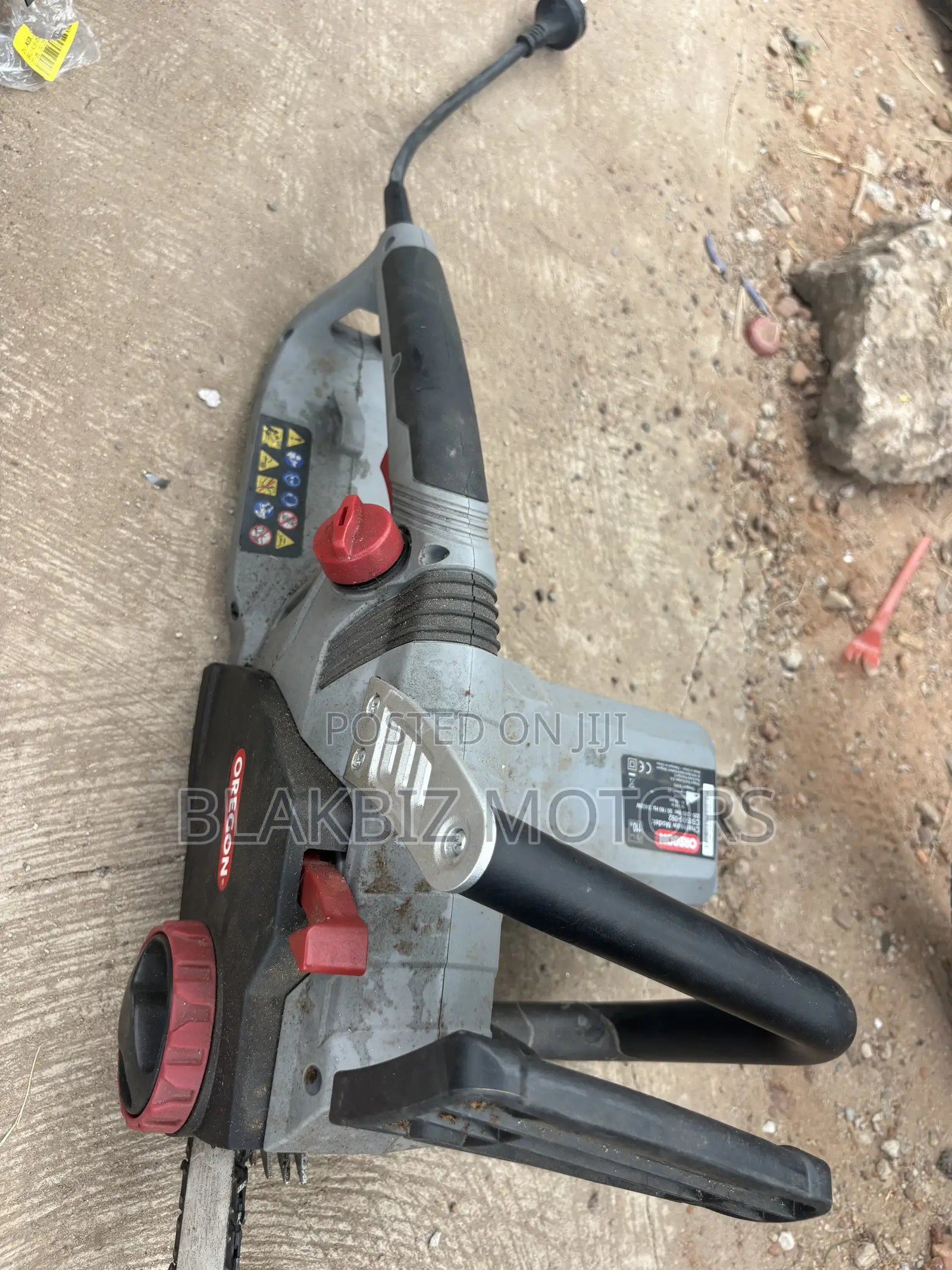 Oregon CS1500 Self-Sharpening Electric Corded Chainsaw
