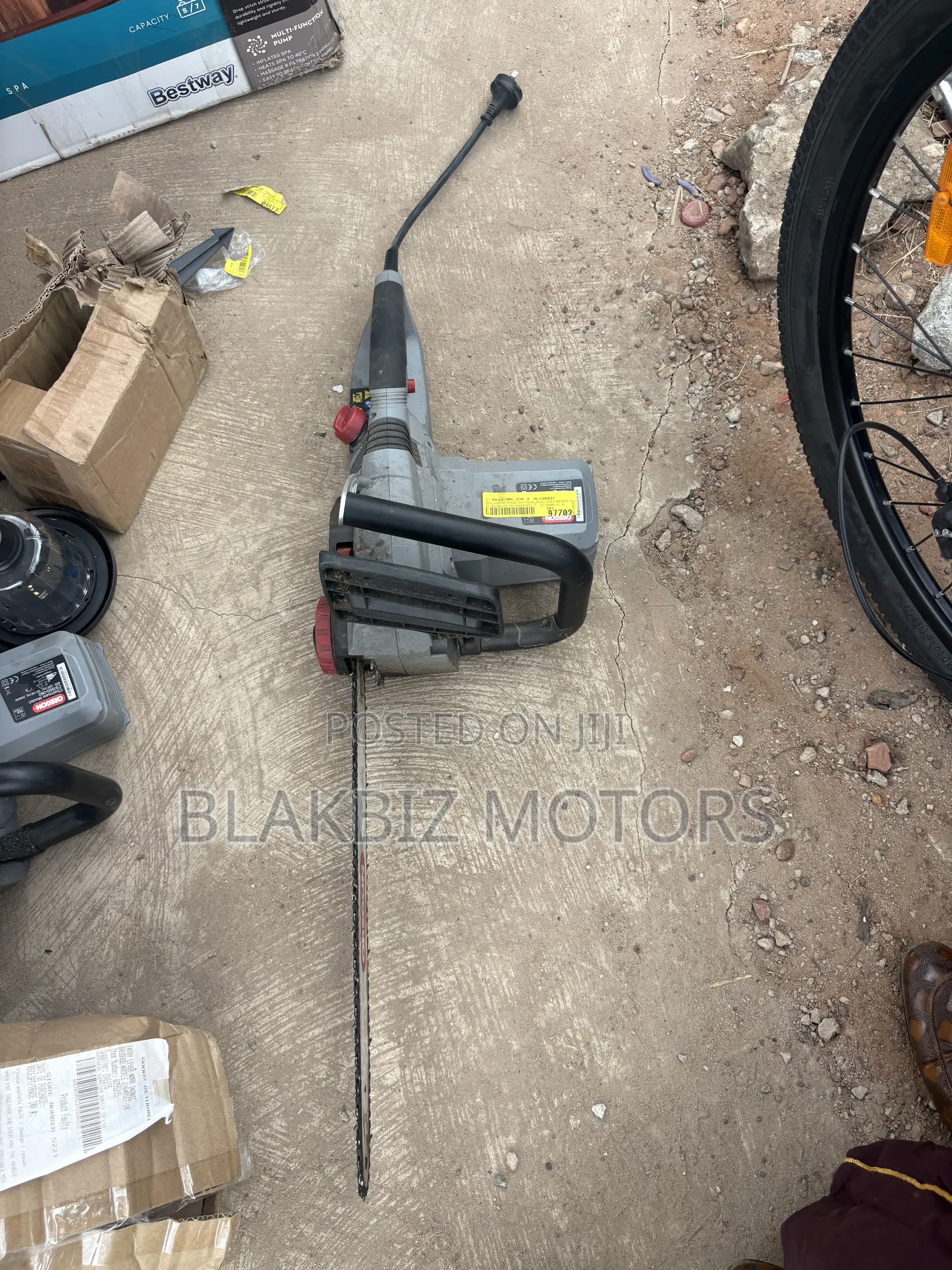 Oregon CS1500 Self-Sharpening Electric Corded Chainsaw