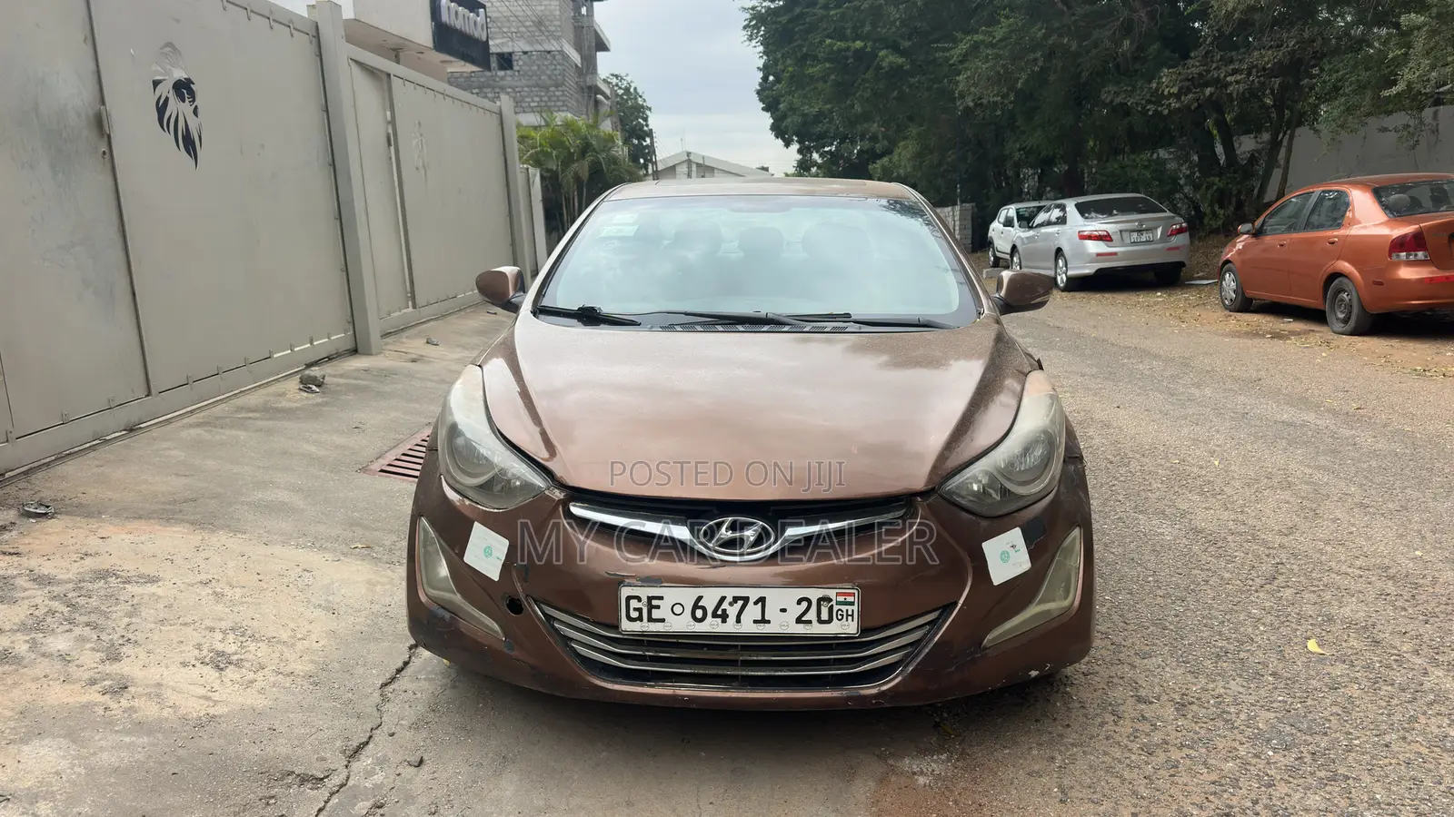 Hyundai Elantra SE Coupe FWD (1.8L 4cyl 6A) 2013 Brown