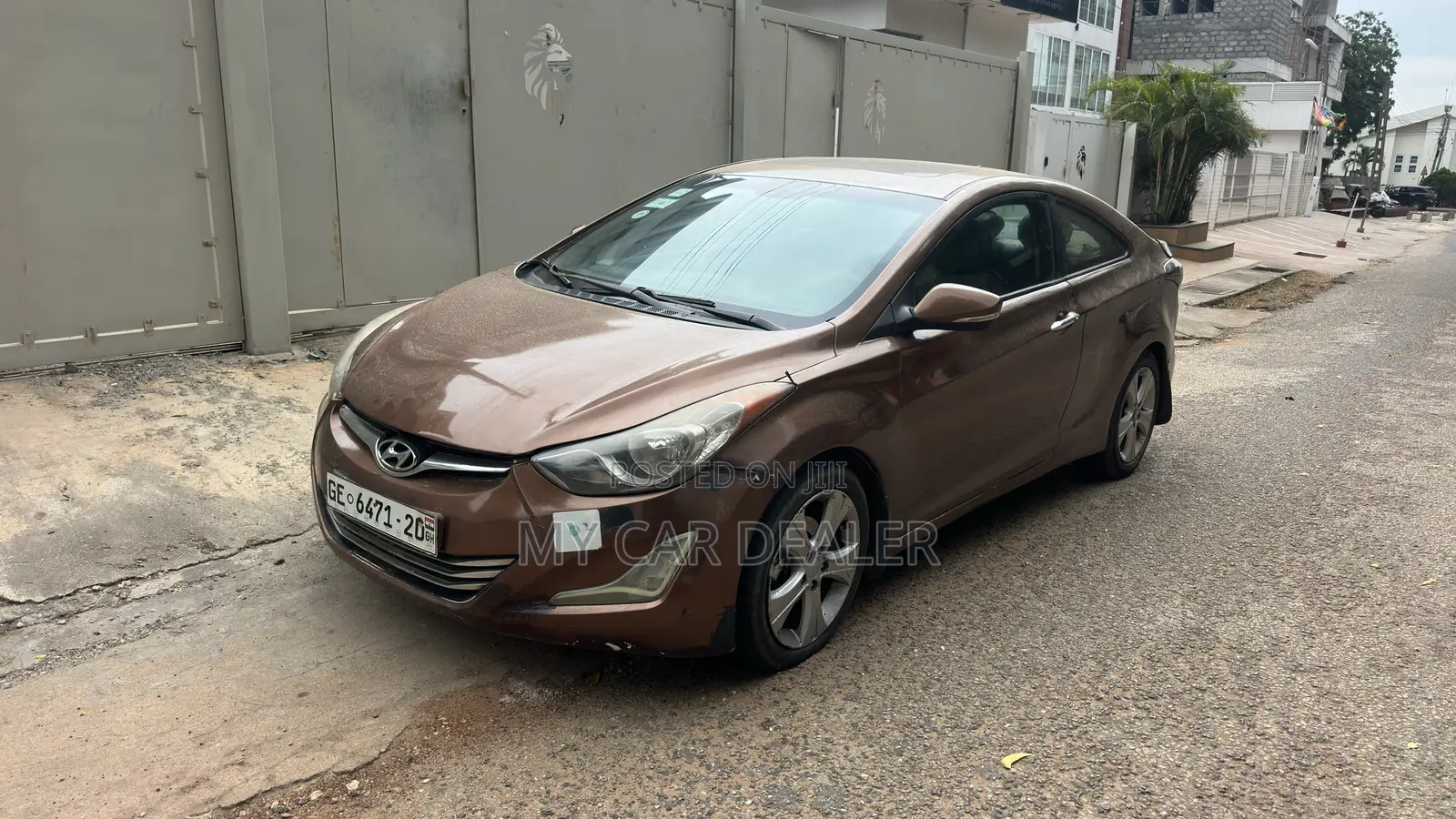 Hyundai Elantra SE Coupe FWD (1.8L 4cyl 6A) 2013 Brown