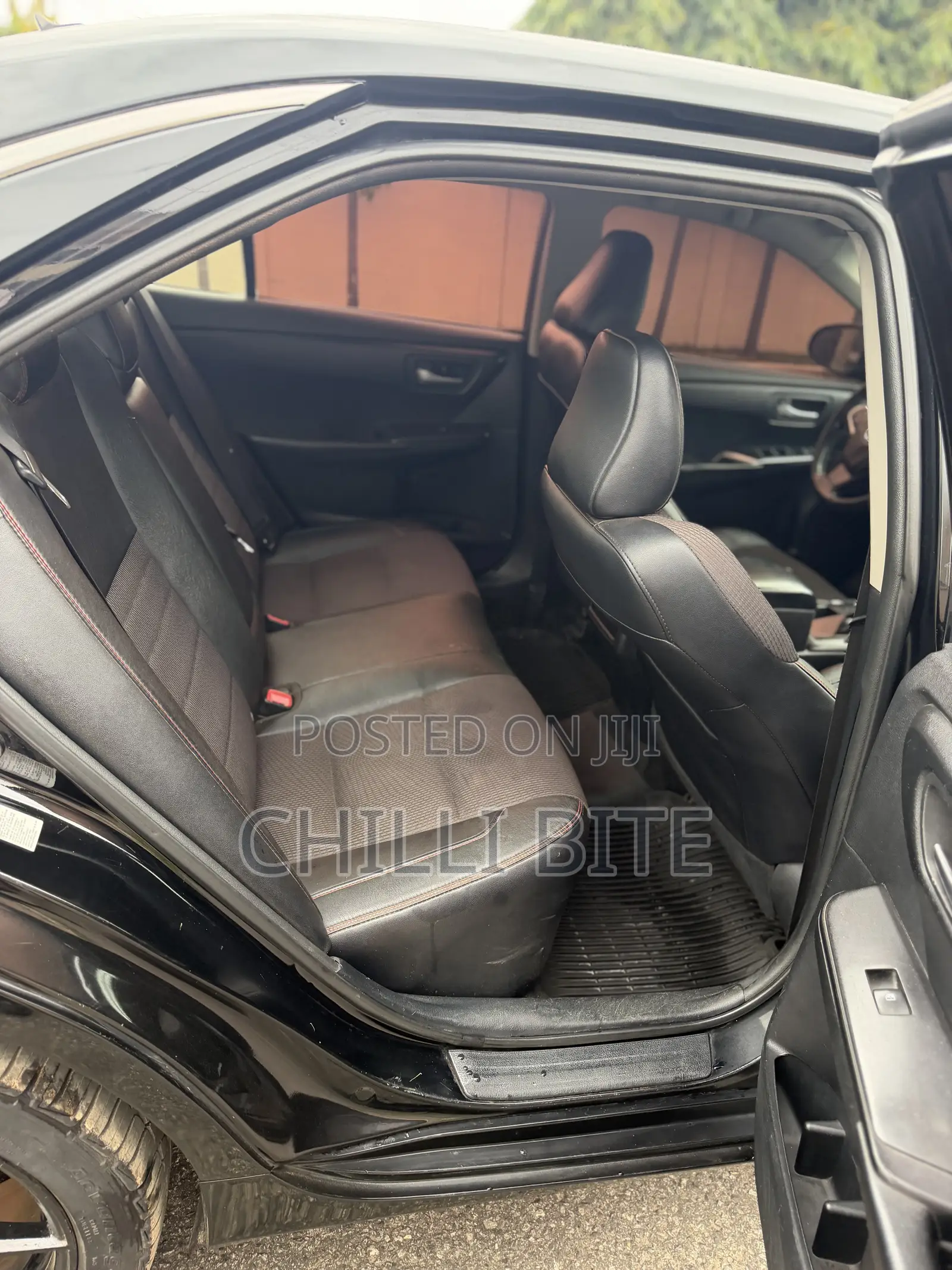 Toyota Camry SE 4dr Sedan (2.5L 4cyl 6A) 2016 Black