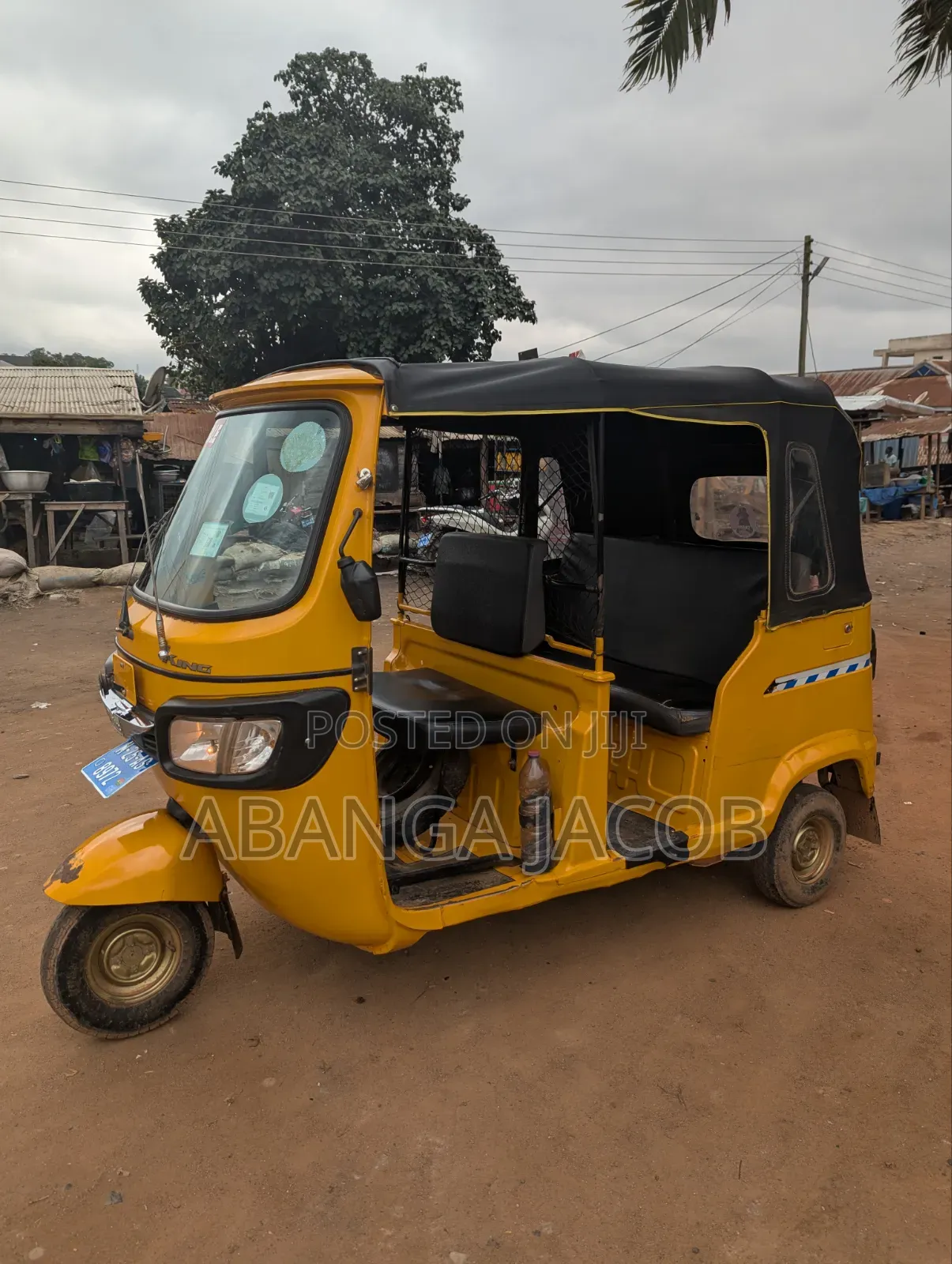 TVS King Deluxe Plus iTouch Start 2025 Yellow