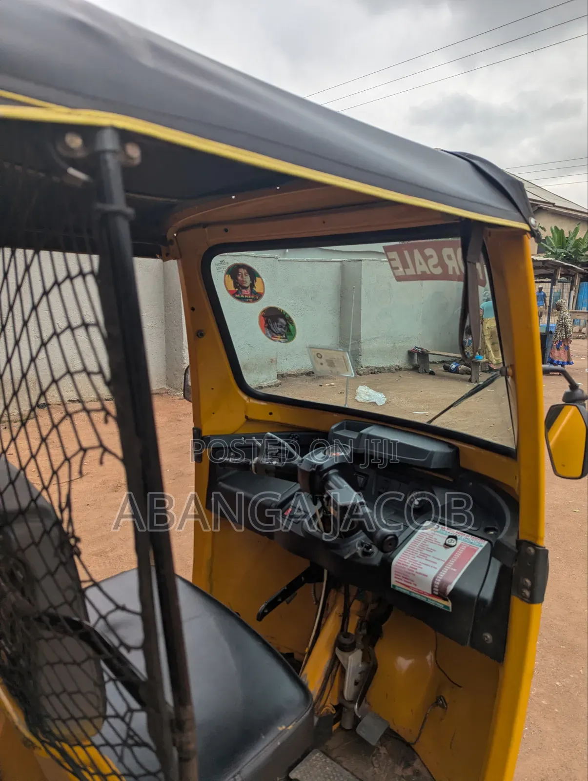 TVS King Deluxe Plus iTouch Start 2025 Yellow