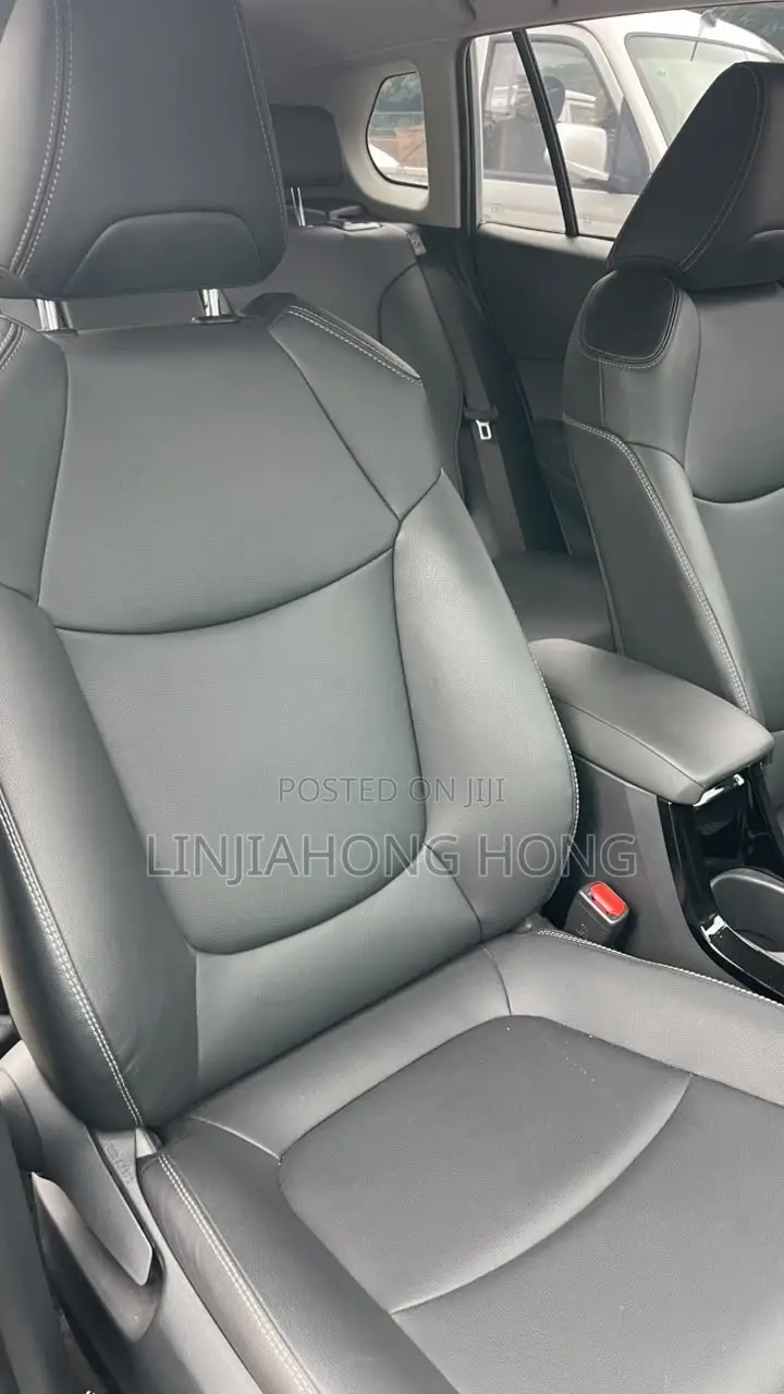 New Toyota Corolla Cross 2023 Blue