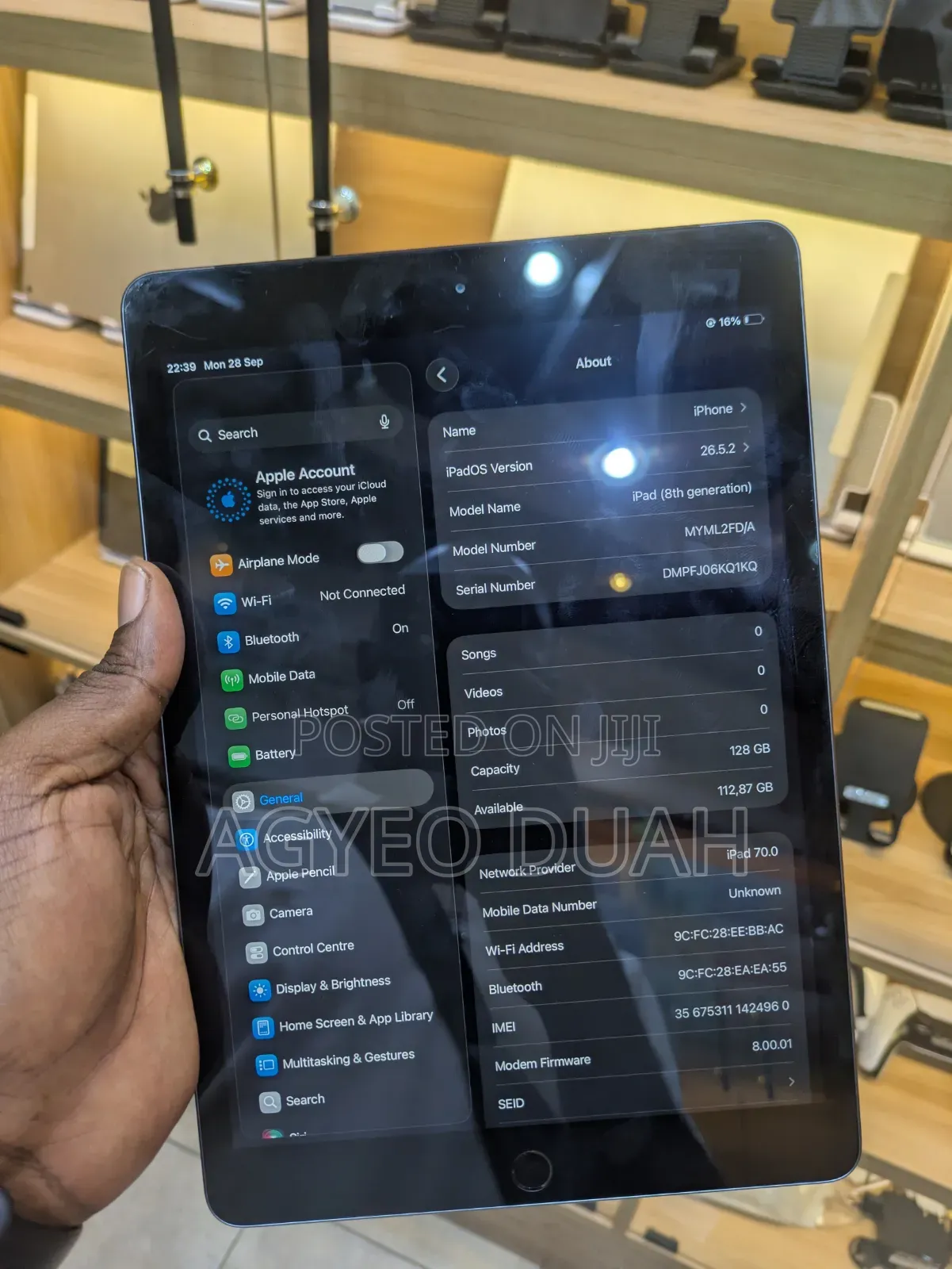New Apple iPad 10.2 (2021) 128 GB Gray