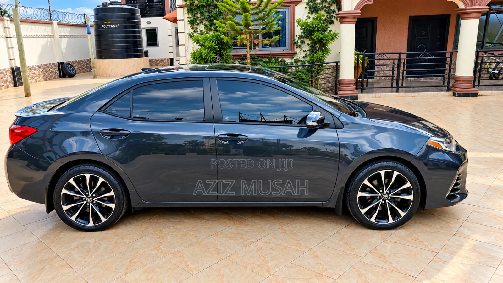 Toyota Corolla XSE 4dr Sedan (1.8L 4cyl CVT) 2017 Gray