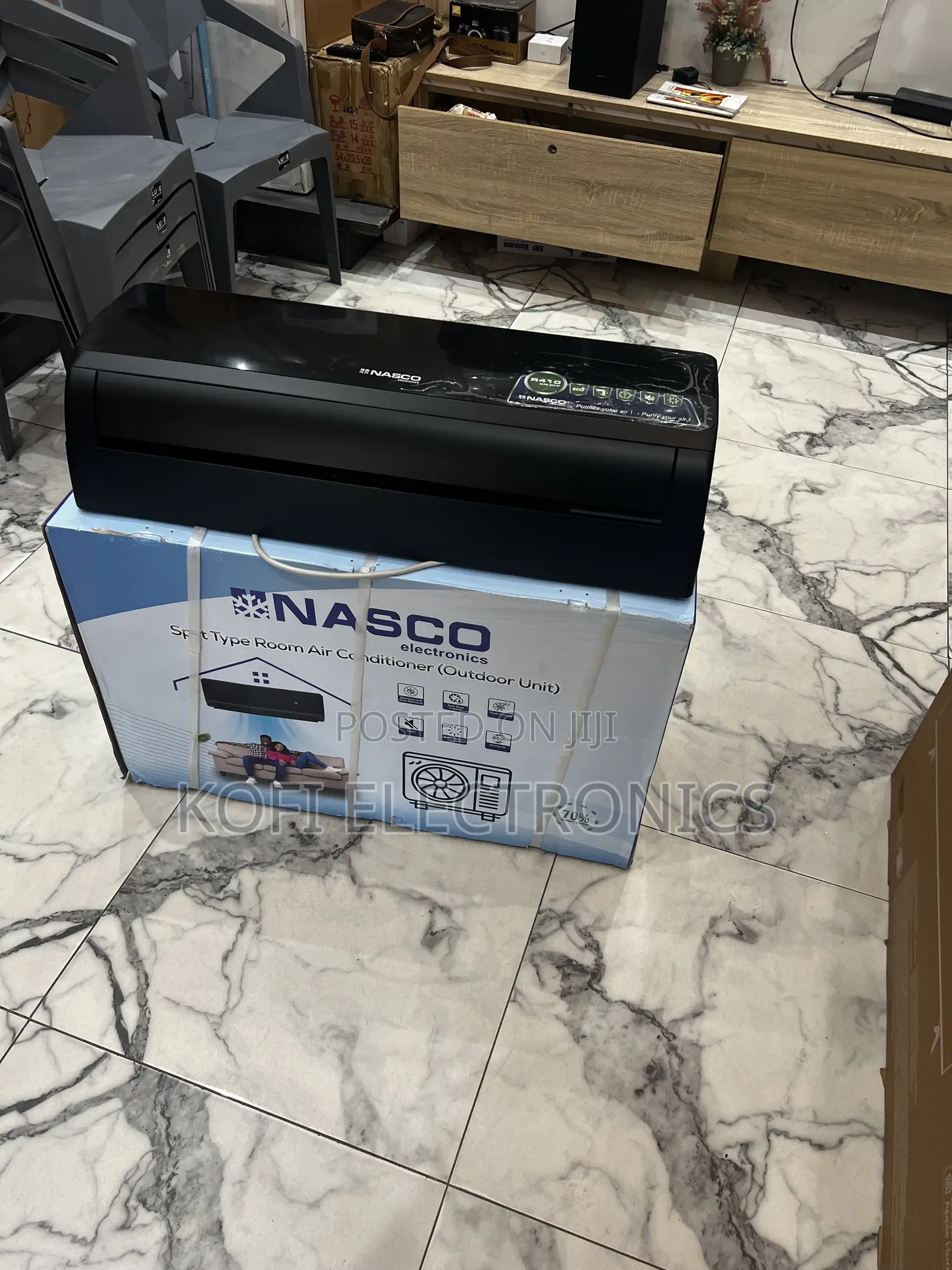 Streamlined Black Mirror Nasco 1.5HP Split Air Conditioner