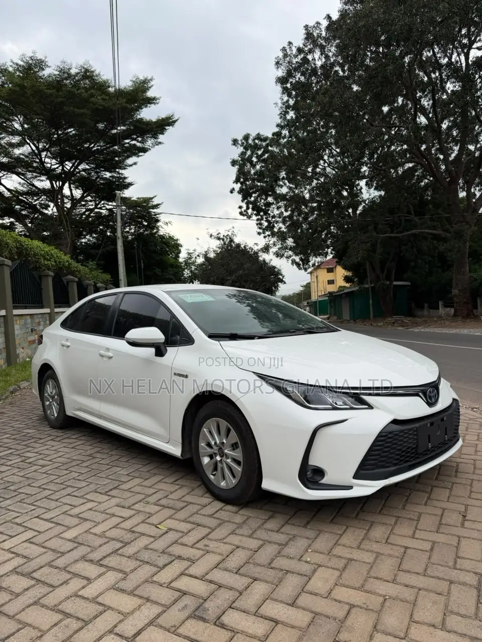 Toyota Corolla Hybrid LE AWD 2024 White