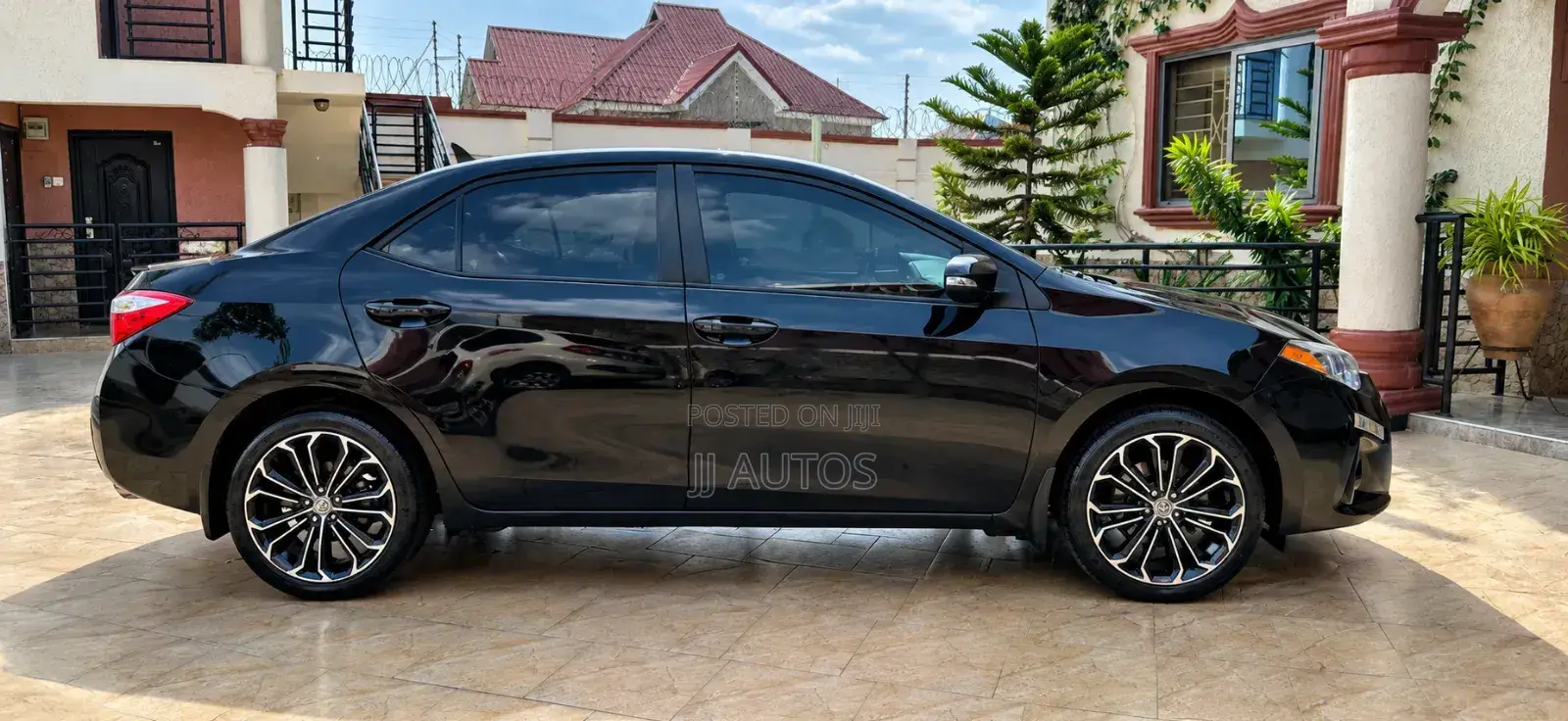 Toyota Corolla S Premium 4dr Sedan (1.8L 4cyl CVT) 2016 Black