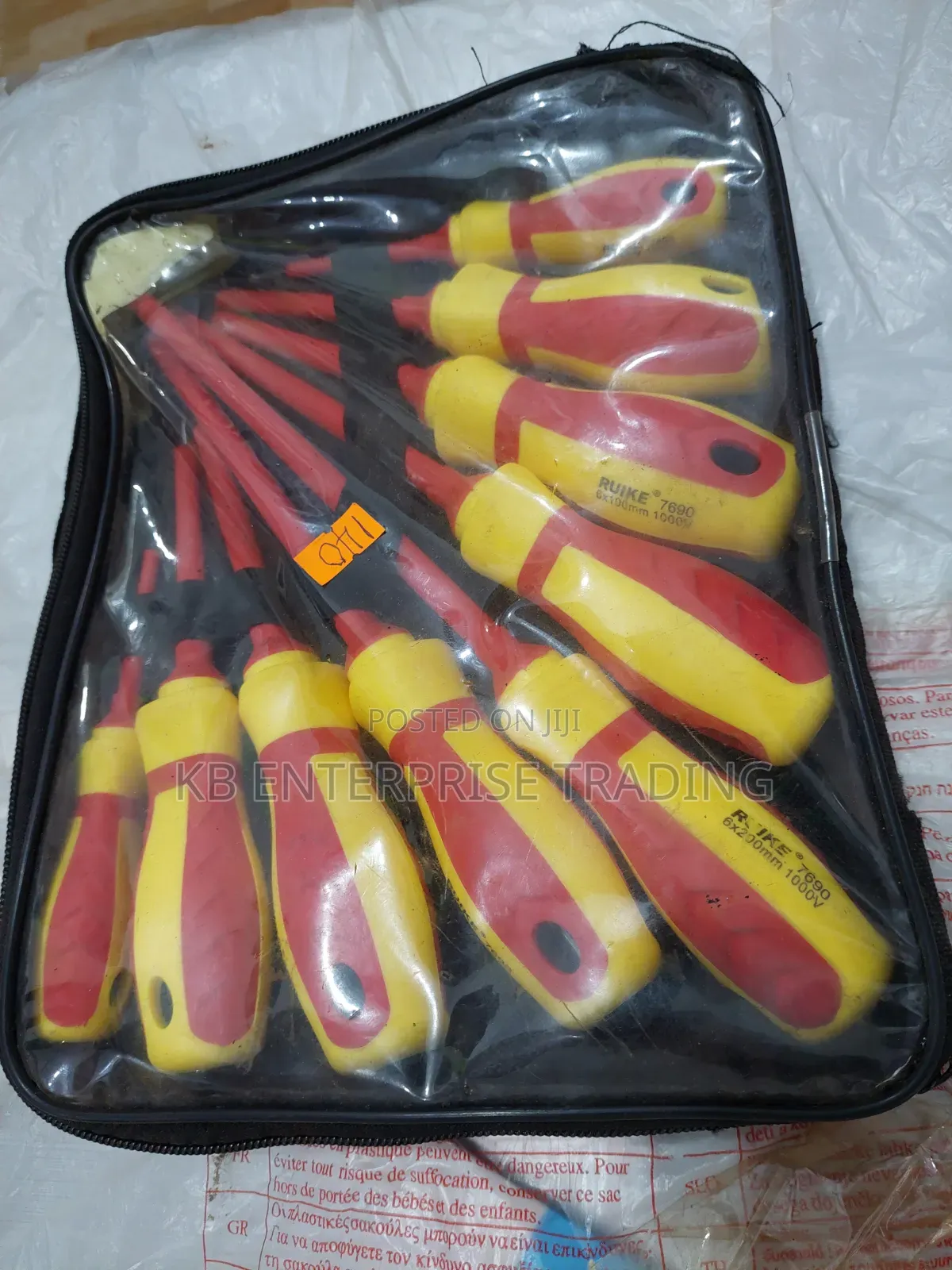 Ruike Insulated 1000V Screwdriver Set With Storage Case
