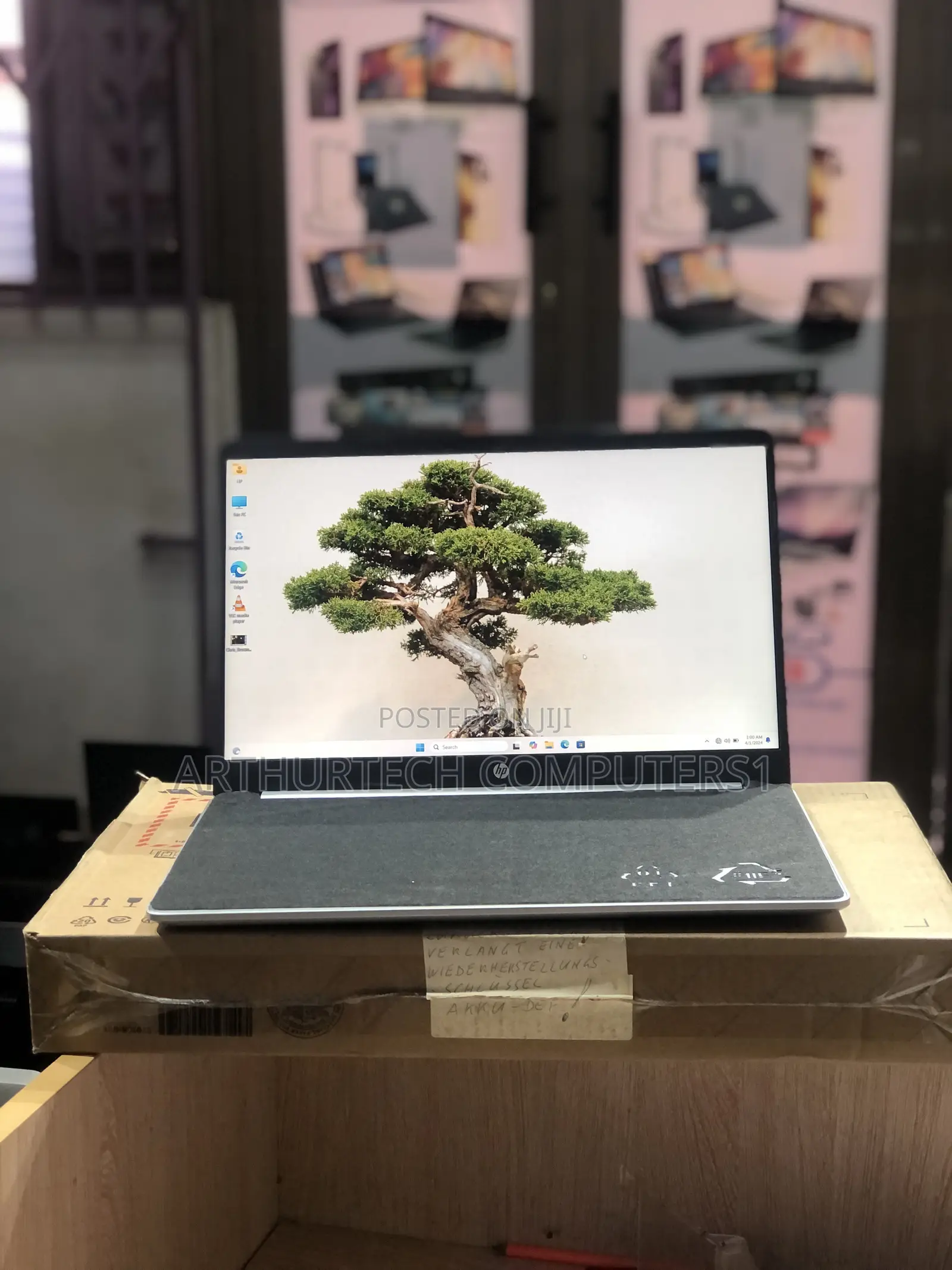 New Laptop HP Envy 15-ep0xxx 16GB AMD Ryzen 5 SSD 512GB