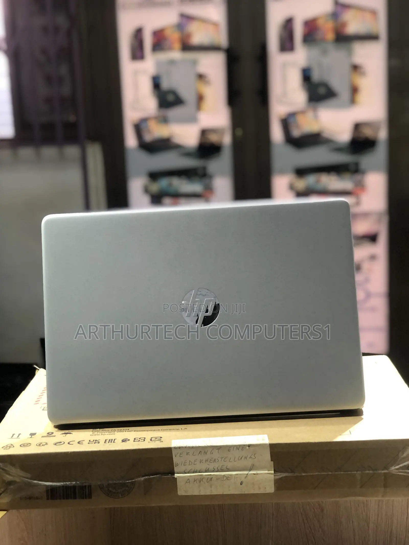 New Laptop HP Envy 15-ep0xxx 16GB AMD Ryzen 5 SSD 512GB