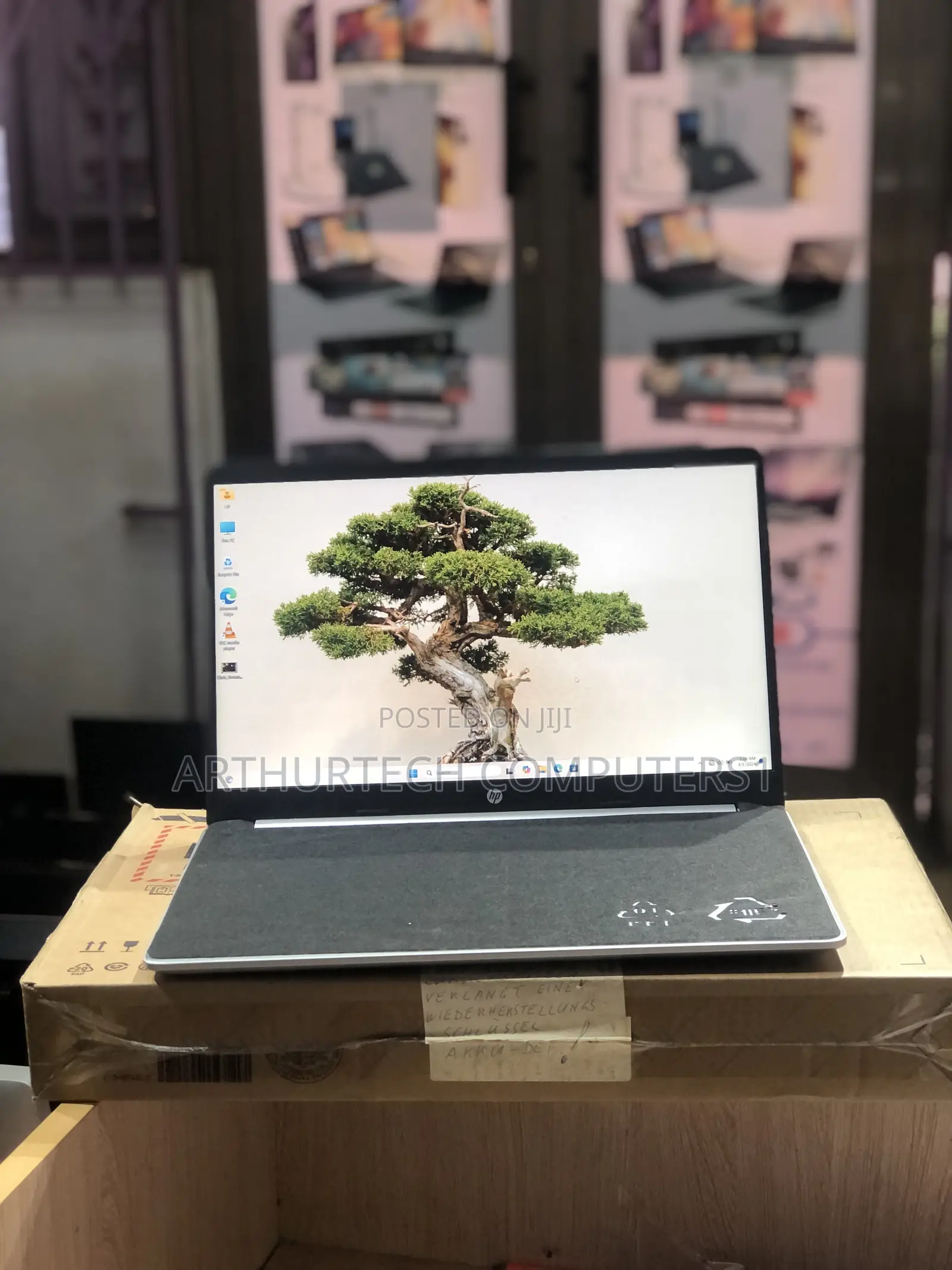 New Laptop HP Envy 15-ep0xxx 16GB AMD Ryzen 5 SSD 512GB