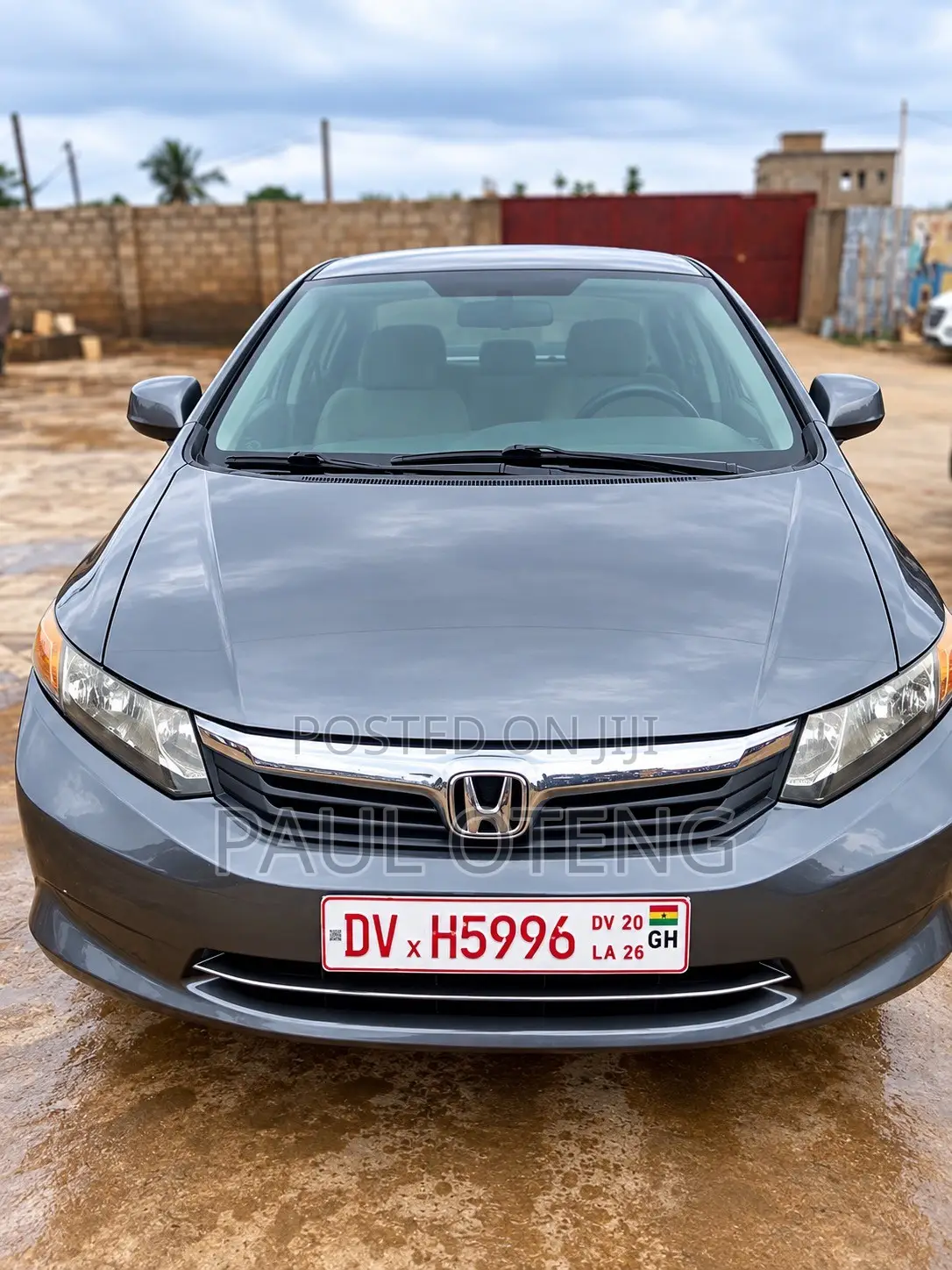 Honda Civic 1.8 5 Door Automatic 2012 Gray