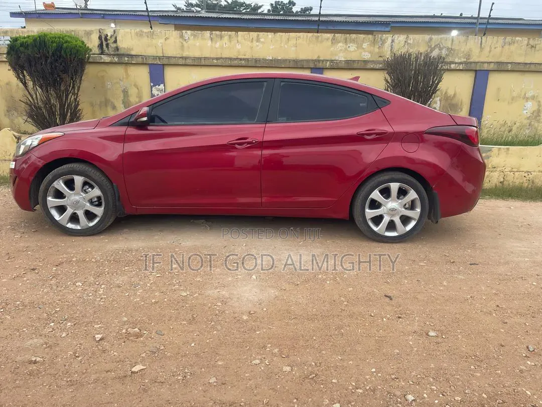 Hyundai Elantra 2013 Red