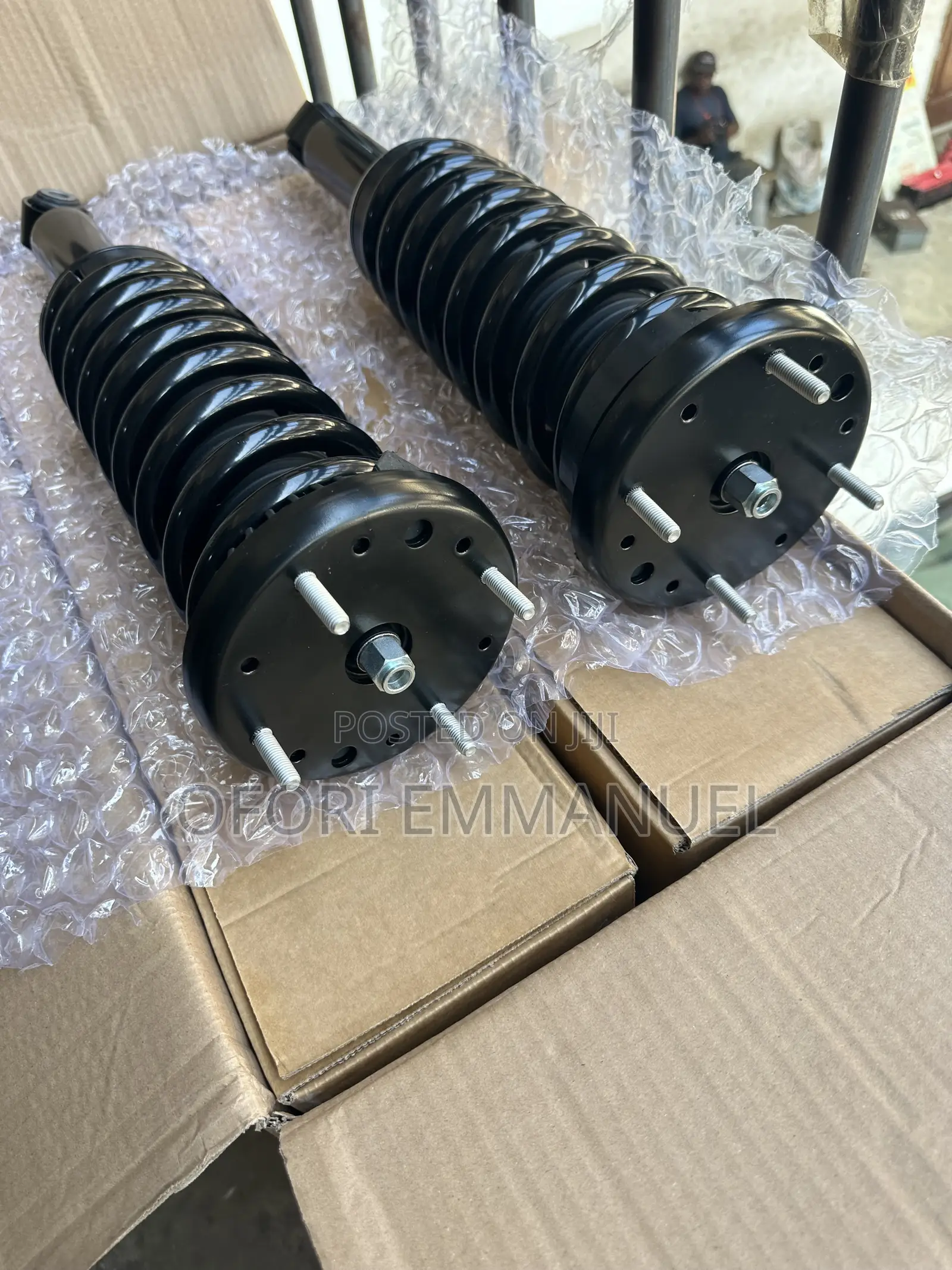 Jaguar XJL Back Shocks