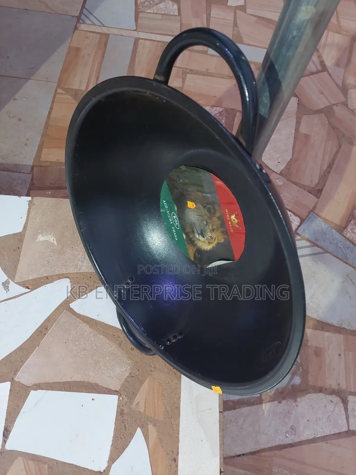Kol Heavy-Duty Construction Steel Head Pan With Riveted Handles