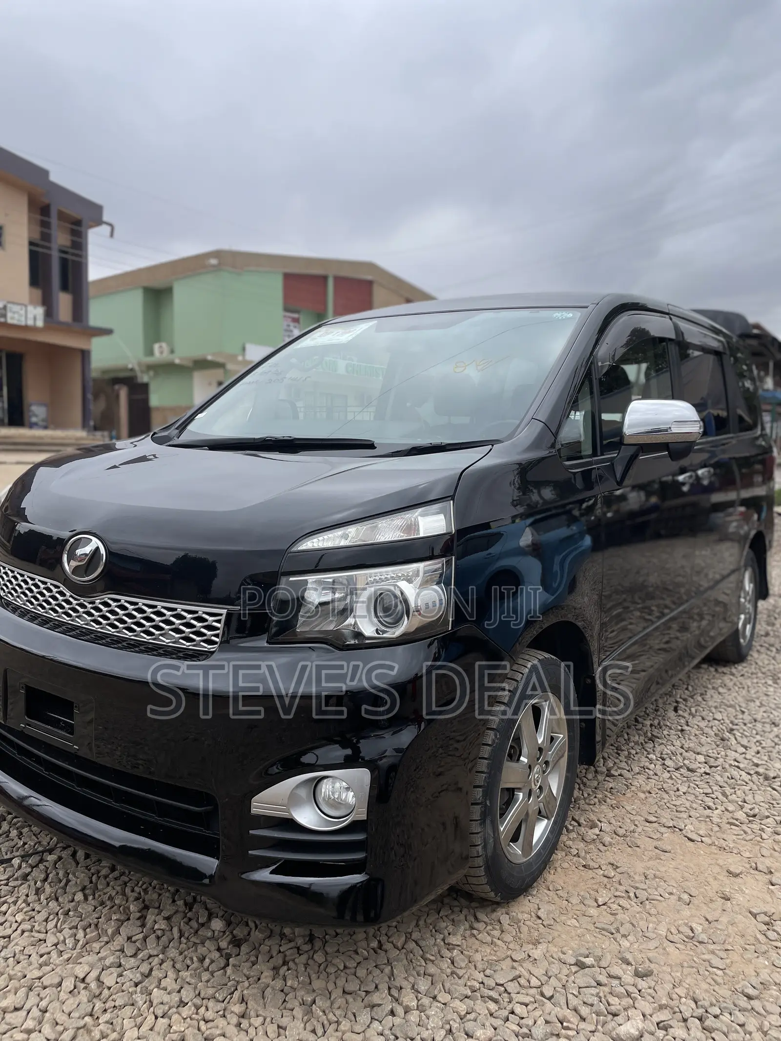 Toyota Voxy 2011 Black