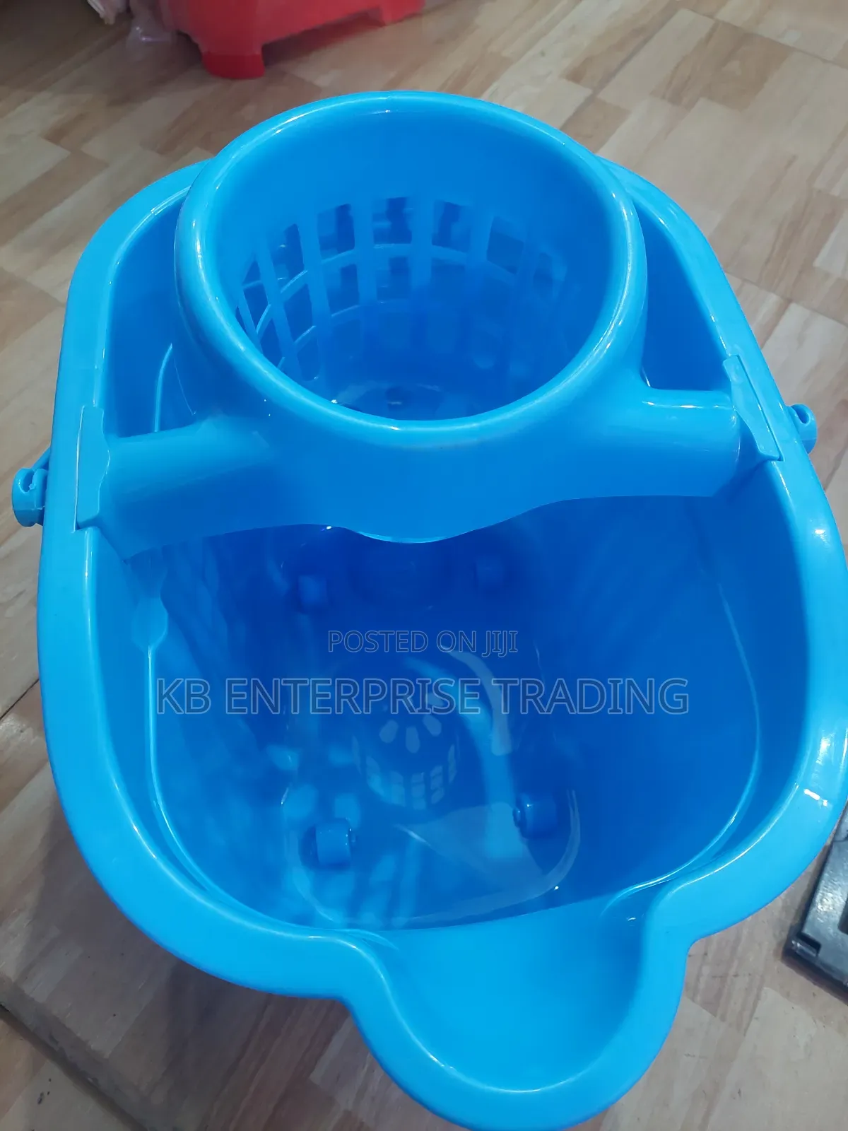 Blue Plastic Mop Bucket With Integrated Wringer