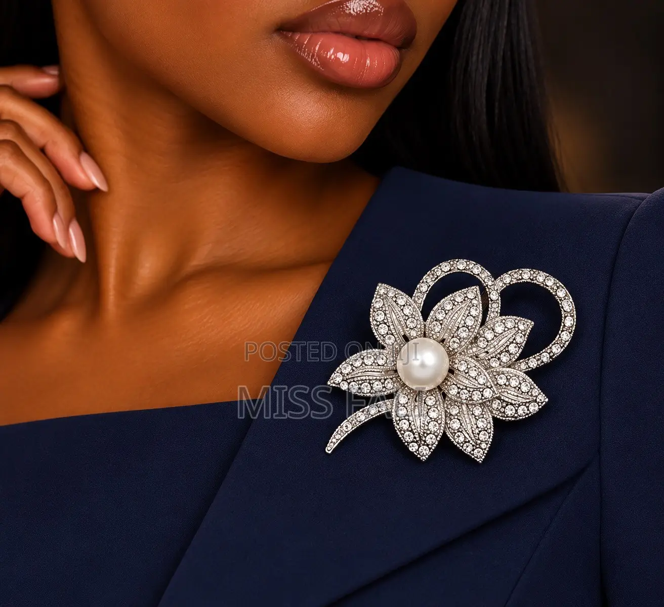 Pearl Fleur Brooch