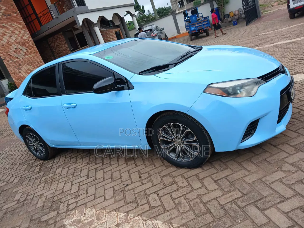 Toyota Corolla LE 4dr Sedan (1.8L 4cyl CVT) 2015 Blue