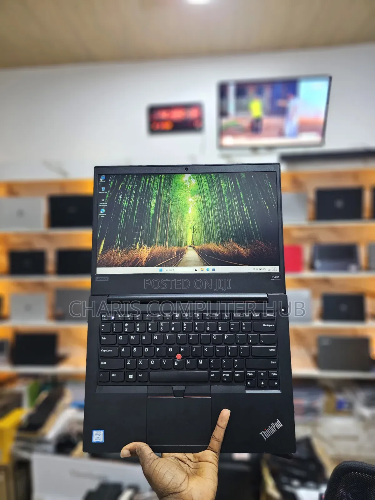 Laptop Lenovo ThinkPad E495 8GB Intel Core i3 SSD 256GB
