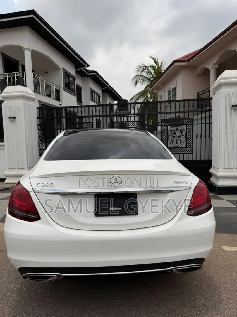 Mercedes-Benz C300 Sport 4Matic Sedan AWD (2.0L 4cyl 7A) 2017 White