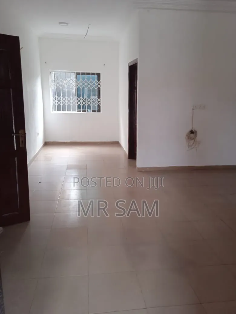 2bdrm Apartment in Ablekuma Odumase, Olebu for rent