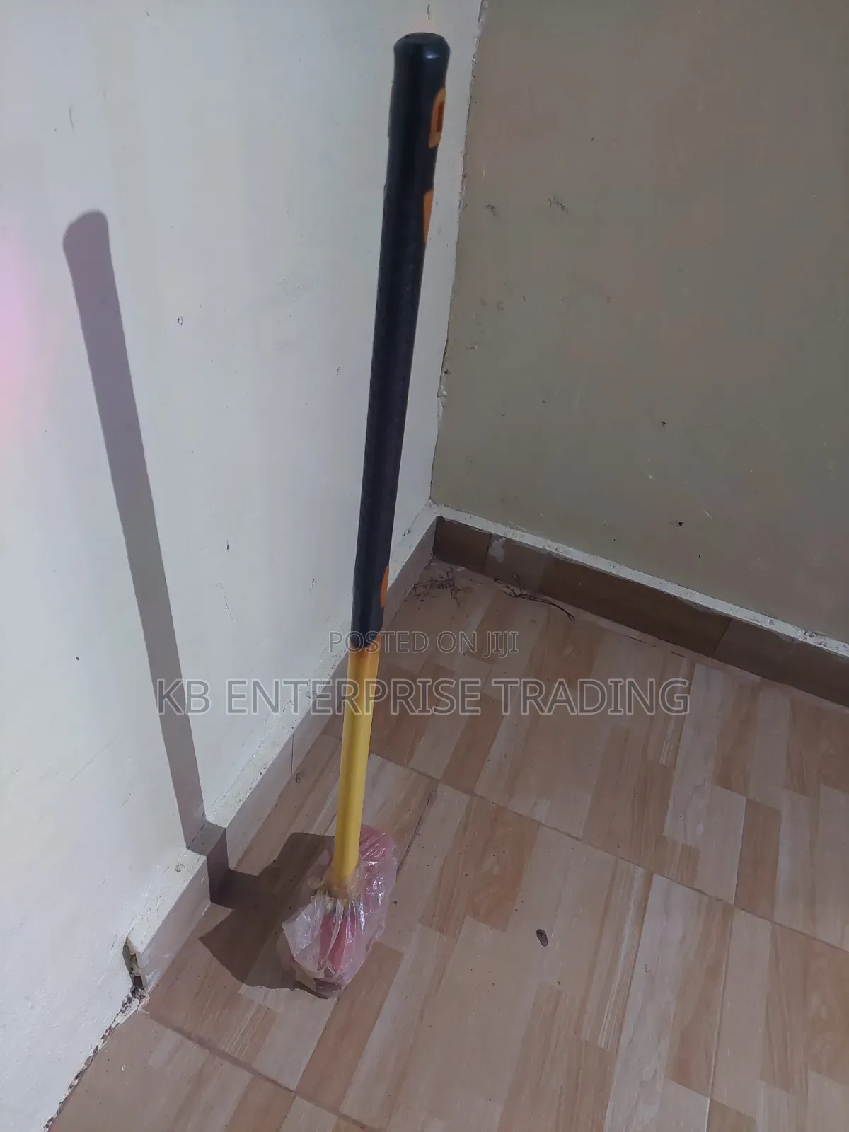 Heavy-Duty Sledgehammer With Ergonomic Grip