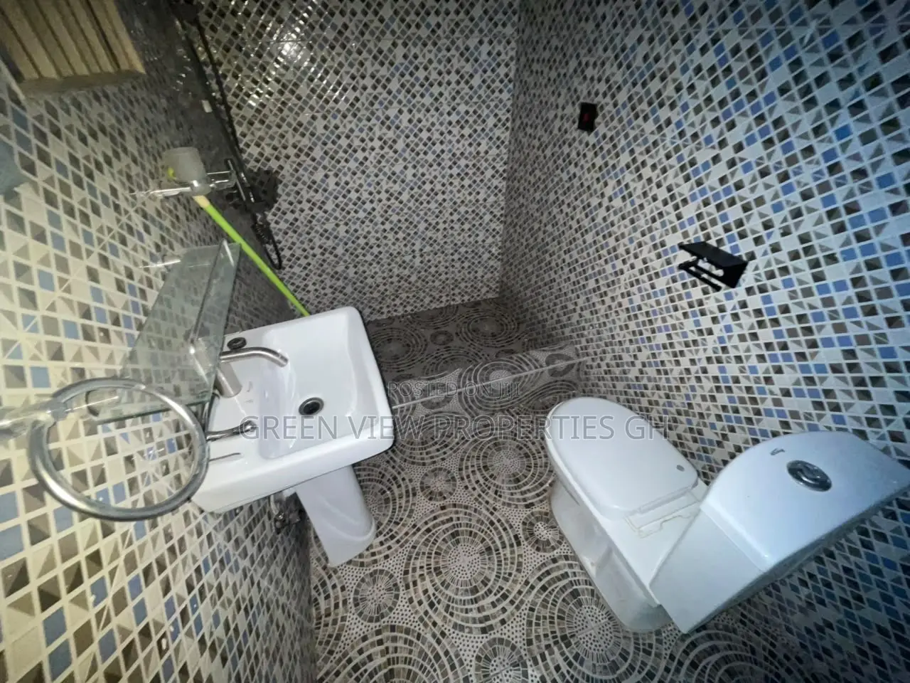 1bdrm Room & Parlour in Anyaa for rent