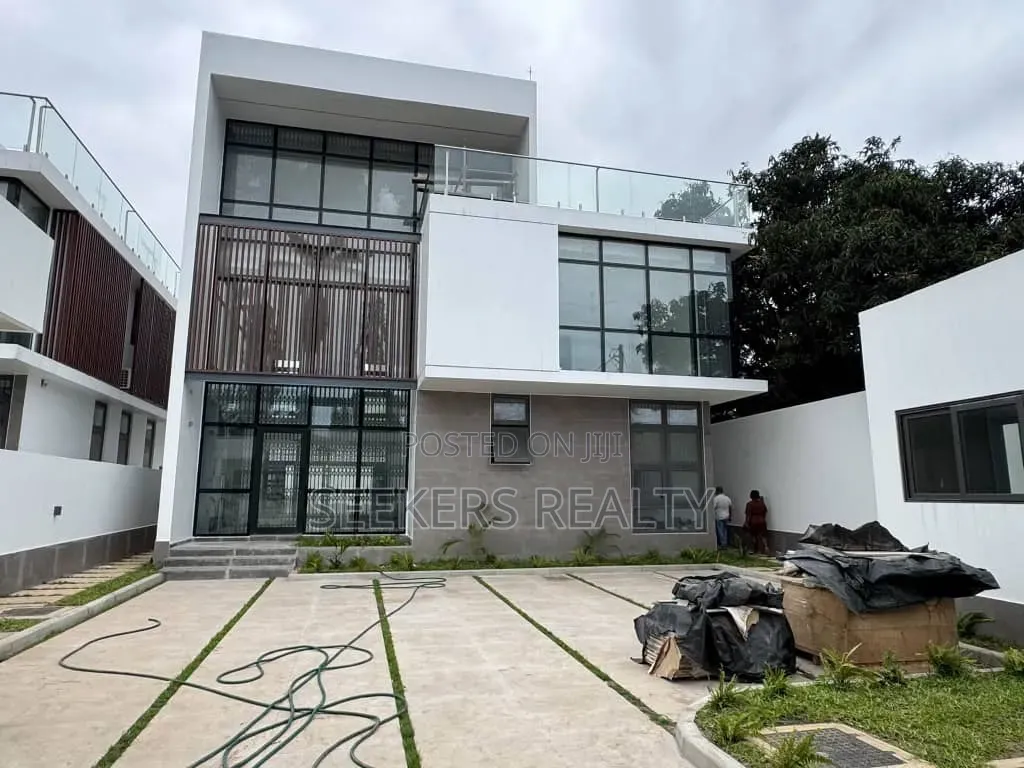 4bdrm Townhouse / Terrace in Seekers Realty, US Embassy Area for rent