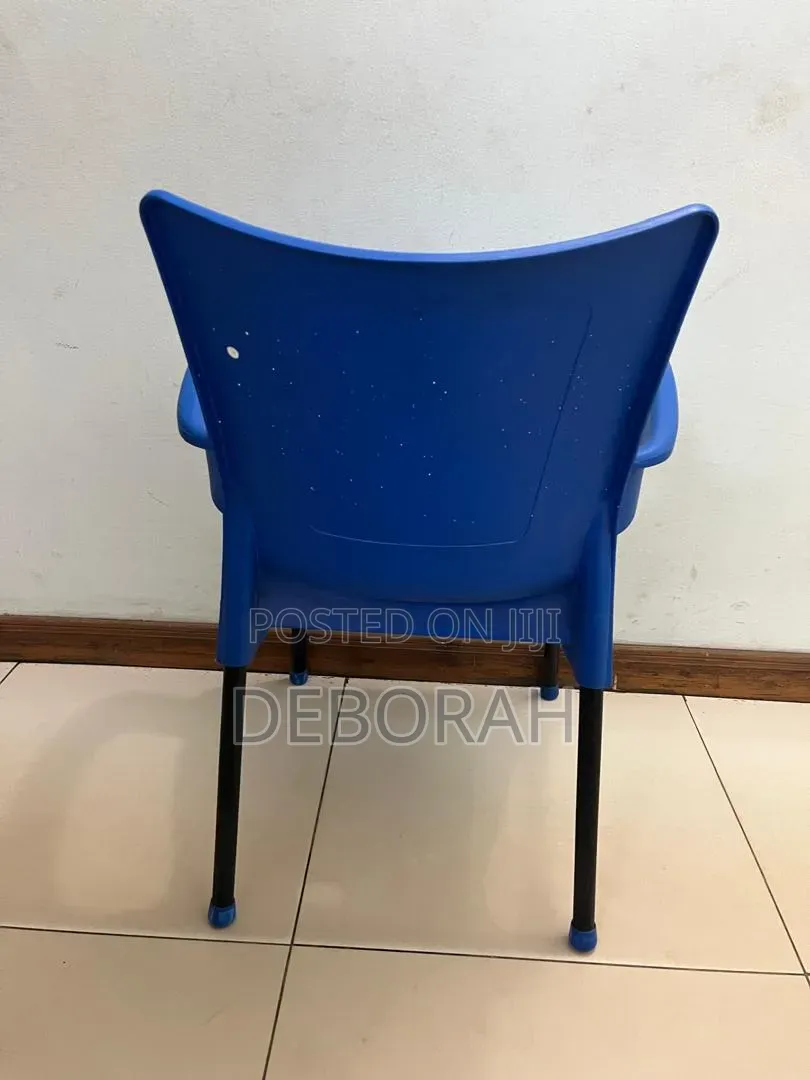 Relax Plastic Chairs