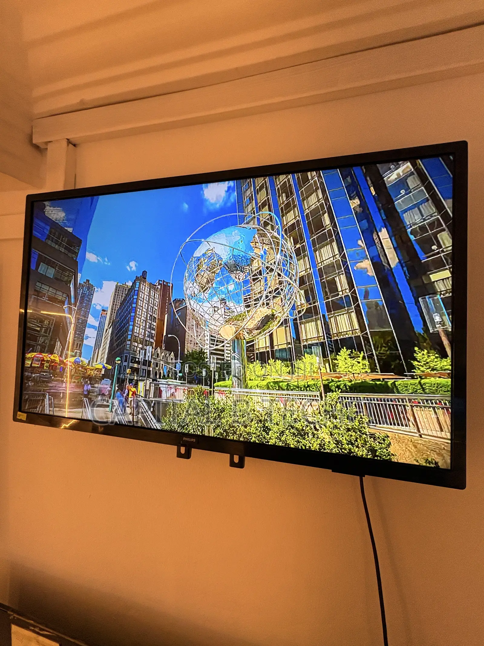 32inches Full Digital Satellite Android UHD HDR Smart Phillps TV