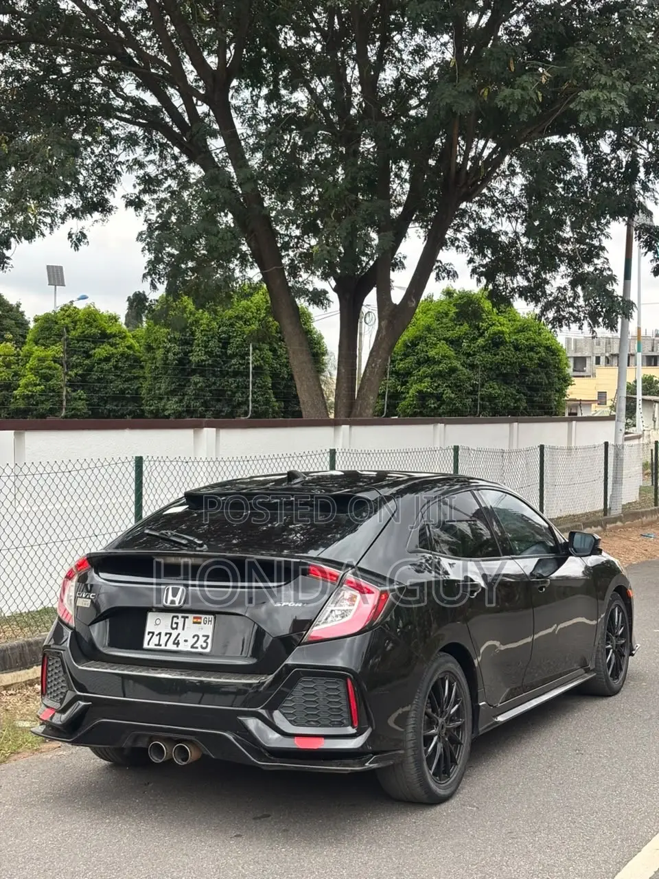 Honda Civic EX-L w/Navi 4dr Hatchback (1.5L 4cyl) 2017 Black
