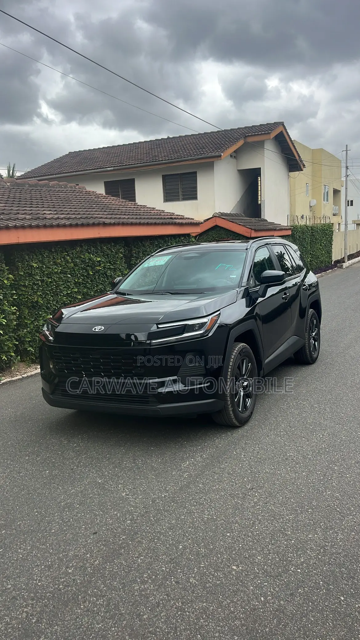 Toyota RAV4 XLE Premium 2026 Black