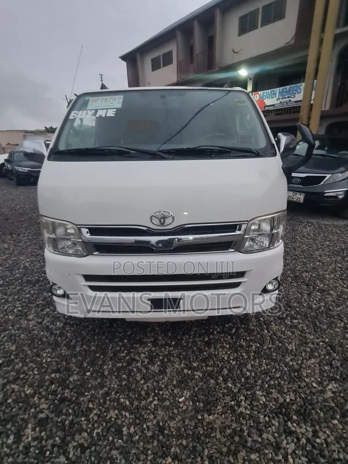 Toyota Grand HiAce G 3.0 Diesel Turbo 4WD 8-Seater 2001 White
