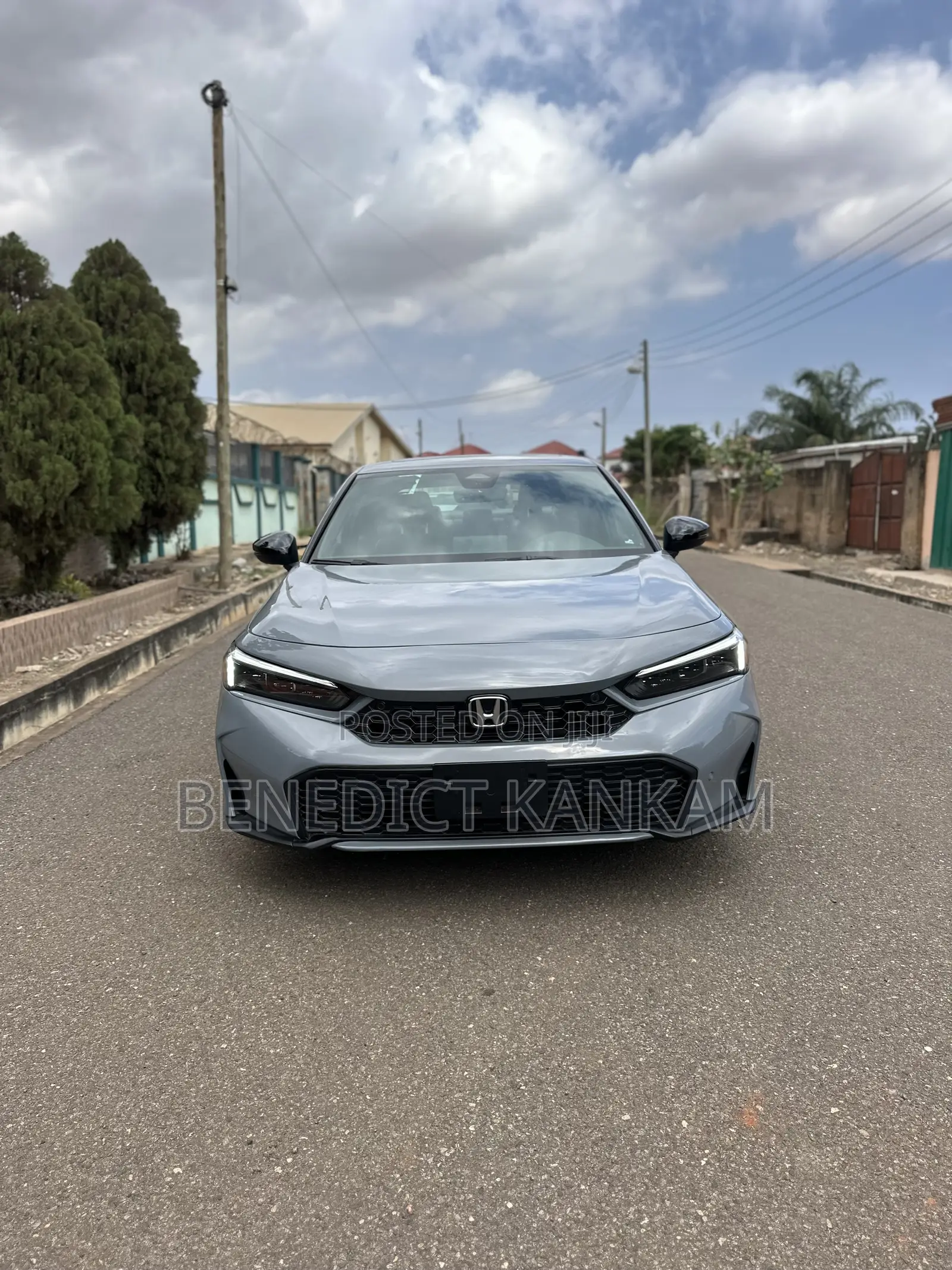 Honda Civic Sport Touring Hybrid Sedan 2026 Gray